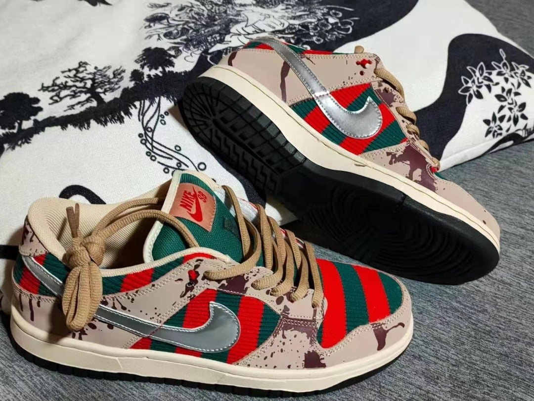 FR Dunk SB Low Shoes