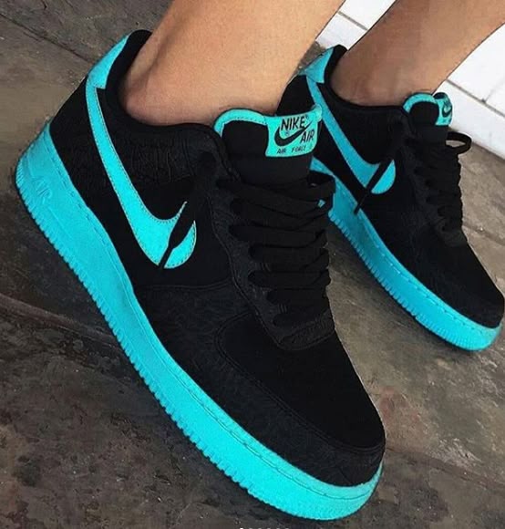 Blue Hand Painted Shoes AF1205